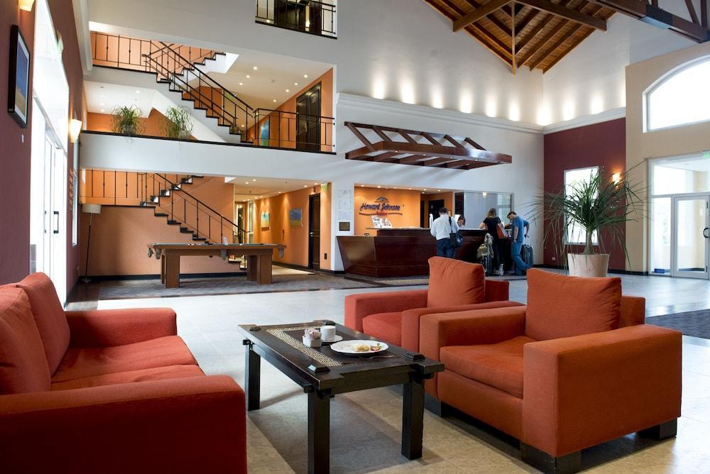 Howard Johnson Pilar Resort Spa & Convention Center Eksteriør billede