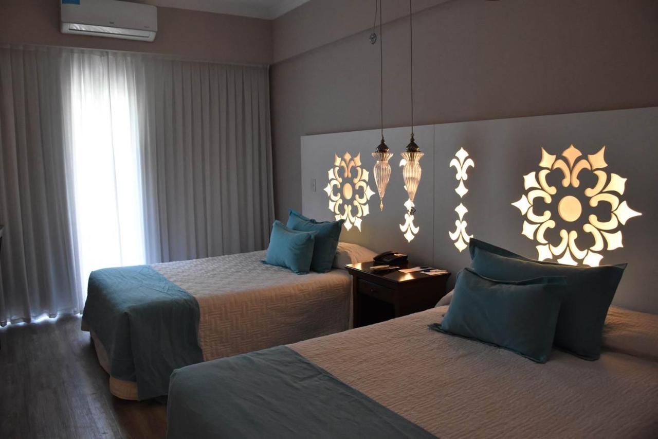 Howard Johnson Pilar Resort Spa & Convention Center Eksteriør billede