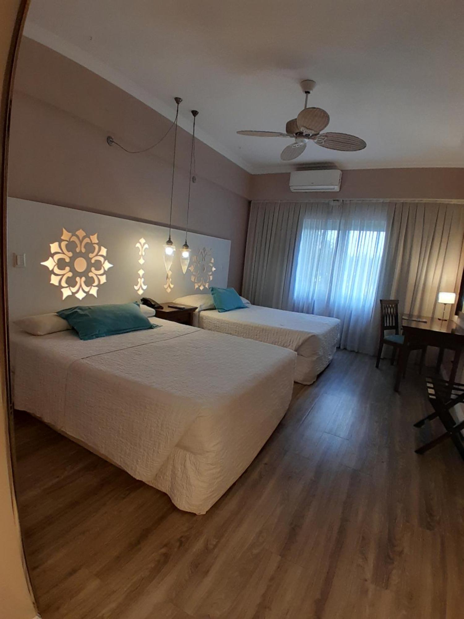 Howard Johnson Pilar Resort Spa & Convention Center Eksteriør billede